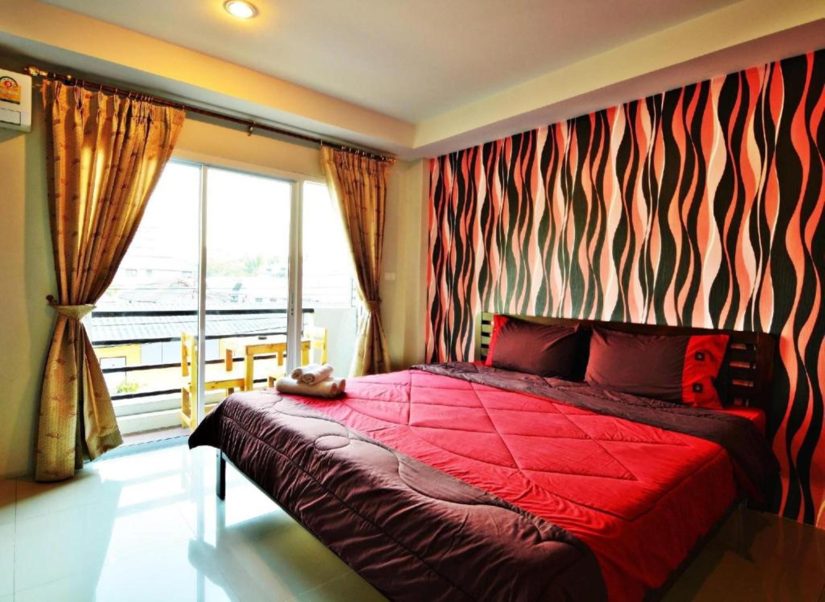 The Day Hotel Chonburi Bagian luar foto